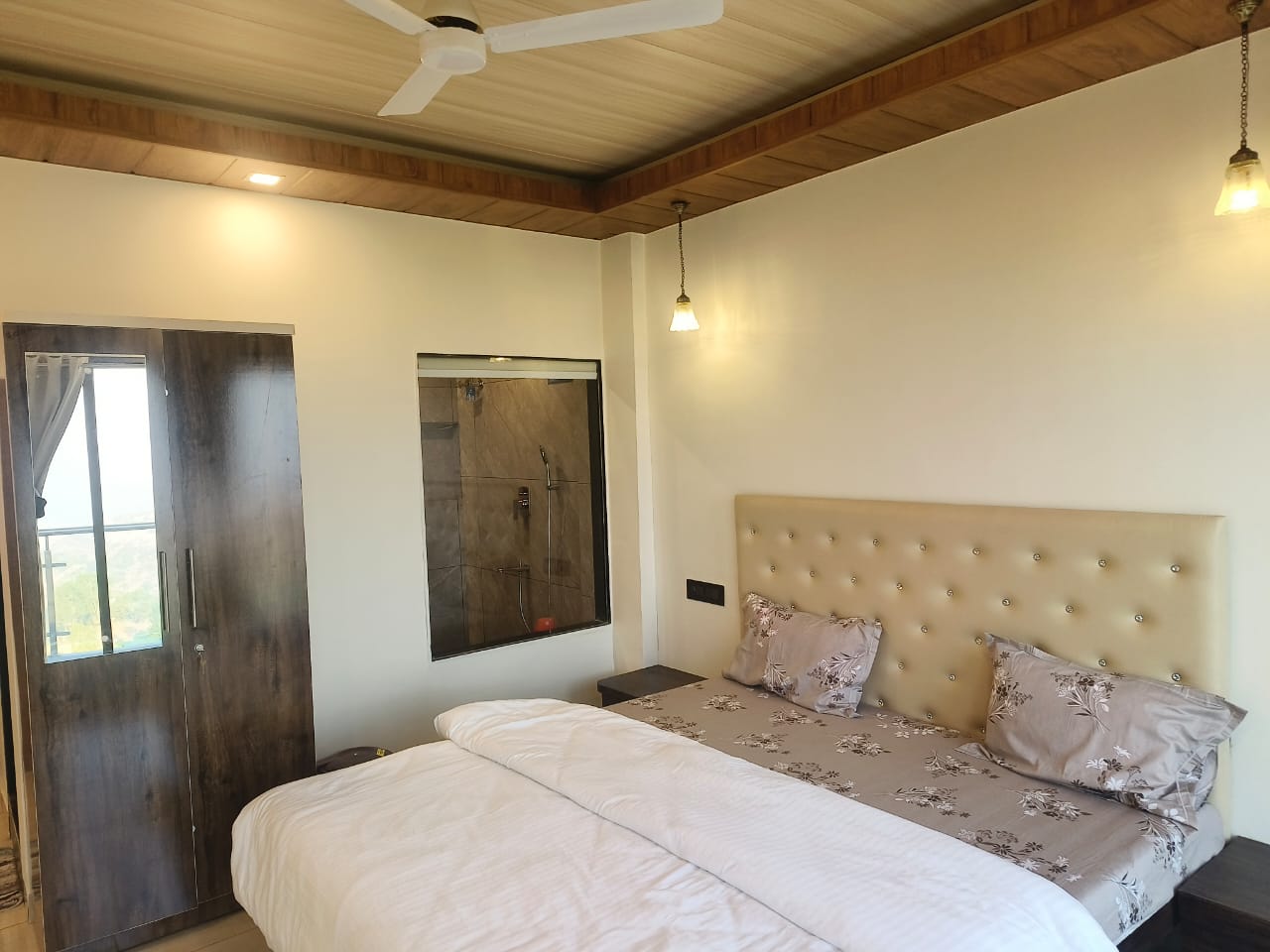Serene Valley Villa - Gallery image 1
