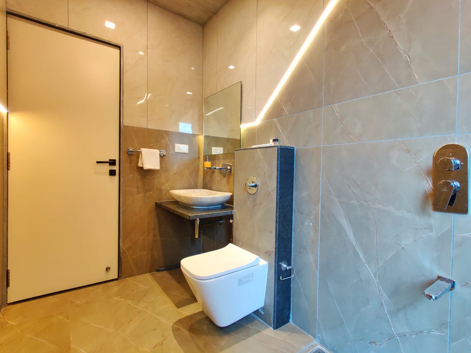 Mountain Echo Residence - Gallery image 7